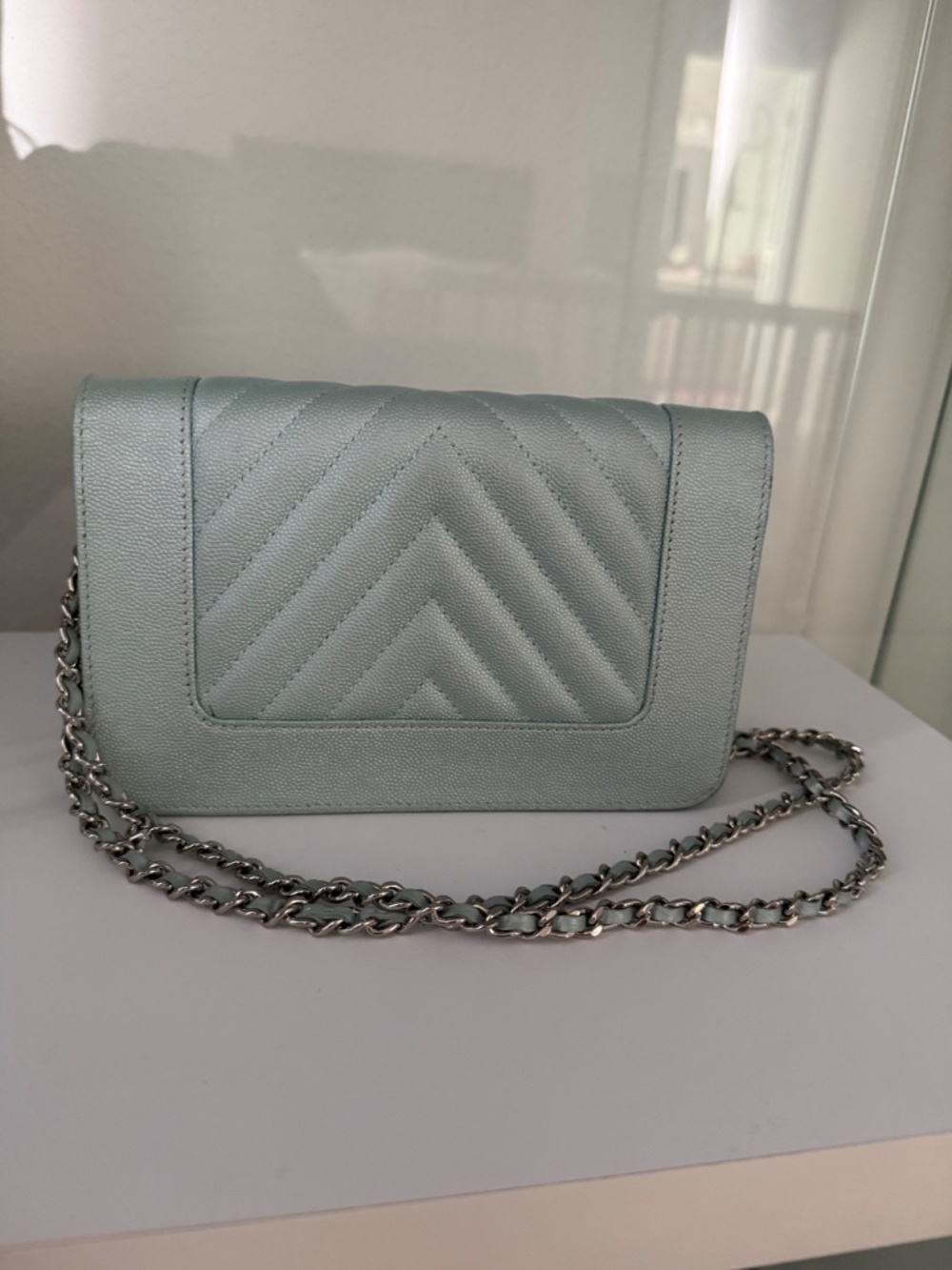 Chanel wallet on chain boy 2020 - Picture 2 of 3